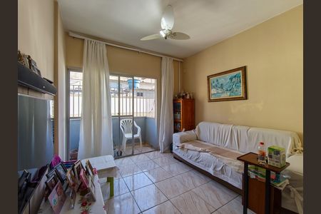 Apartamento à venda com 71m², 2 quartos e 1 vagaSala