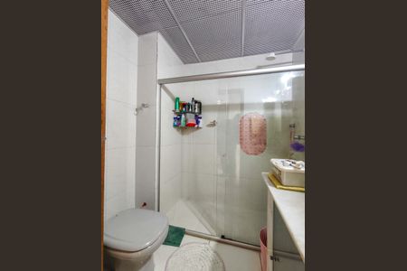 Apartamento à venda com 71m², 2 quartos e 1 vagaBanheiro Corredor