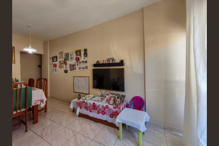 Apartamento à venda com 71m², 2 quartos e 1 vagaSala