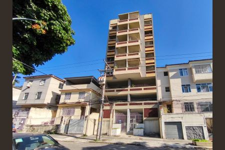Apartamento à venda com 71m², 2 quartos e 1 vagaFachada e portaria