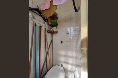 Apartamento à venda com 71m², 2 quartos e 1 vagaBanheiro de serviço