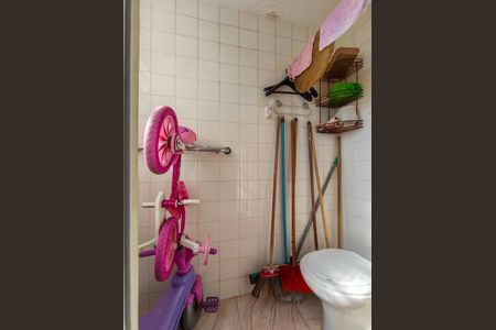 Apartamento à venda com 71m², 2 quartos e 1 vagaBanheiro de serviço