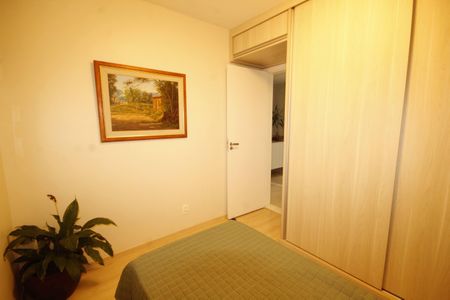 Apartamento à venda com 106m², 4 quartos e 2 vagasquarto 2