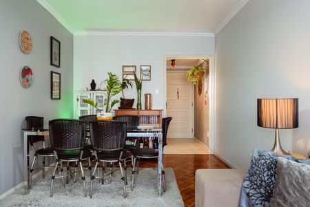 Apartamento à venda com 94m², 3 quartos e sem vagaSala