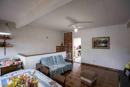 Casa à venda com 300m², 4 quartos e 3 vagasSala