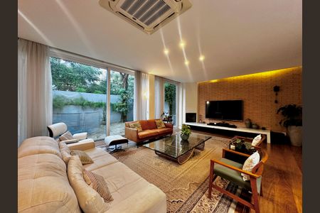 Casa de condomínio à venda com 224m², 4 quartos e 5 vagasSala