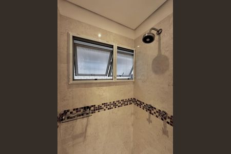 Casa de condomínio à venda com 224m², 4 quartos e 5 vagasBanheiro Suíte 2