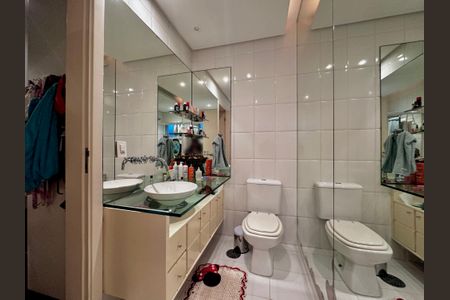 Casa de condomínio à venda com 224m², 4 quartos e 5 vagasBanheiro Suíte 3