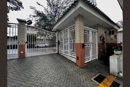 Casa de condomínio à venda com 224m², 4 quartos e 5 vagasEntrada Condomínio 