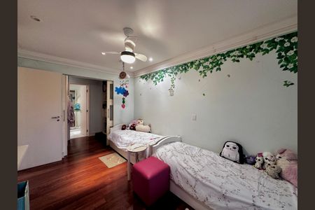 Casa de condomínio à venda com 224m², 4 quartos e 5 vagasSuíte 3