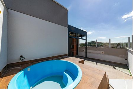 Apartamento para alugar com 97m², 2 quartos e 1 vagaPiscina