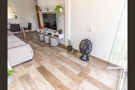 Apartamento à venda com 80m², 3 quartos e 1 vagaVaranda