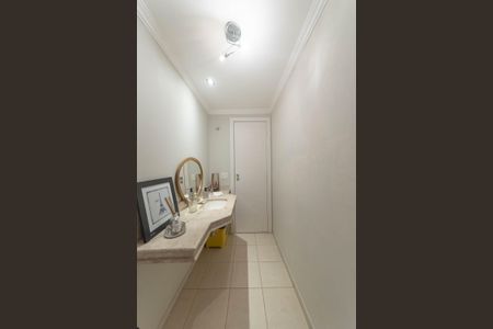 Apartamento à venda com 169m², 3 quartos e 3 vagas Apartamento à venda com 169m², 3 quartos e 3 vagasLavabo