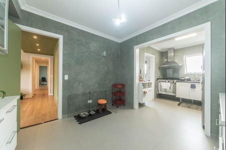 Apartamento à venda com 169m², 3 quartos e 3 vagas Apartamento à venda com 169m², 3 quartos e 3 vagasCozinha