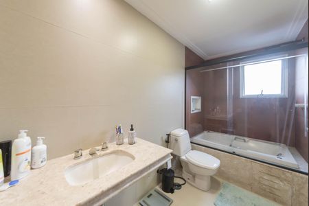 Apartamento à venda com 169m², 3 quartos e 3 vagas Apartamento à venda com 169m², 3 quartos e 3 vagasBanheiro da Suíte