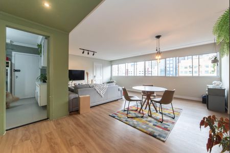 Apartamento à venda com 169m², 3 quartos e 3 vagas Apartamento à venda com 169m², 3 quartos e 3 vagasSala