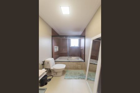Apartamento à venda com 169m², 3 quartos e 3 vagas Apartamento à venda com 169m², 3 quartos e 3 vagasBanheiro da Suíte