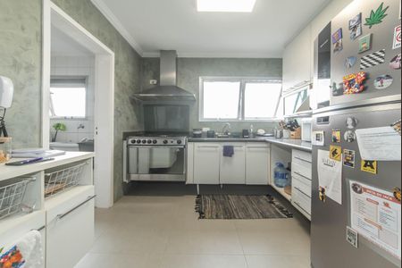 Apartamento à venda com 169m², 3 quartos e 3 vagas Apartamento à venda com 169m², 3 quartos e 3 vagasCozinha