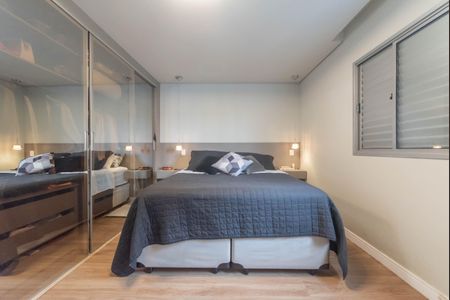 Apartamento à venda com 169m², 3 quartos e 3 vagas Apartamento à venda com 169m², 3 quartos e 3 vagasSuíte