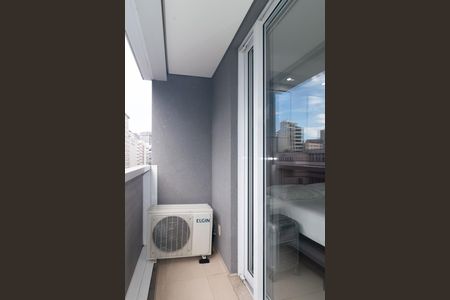 Studio à venda com 25m², 1 quarto e sem vaga Studio à venda com 25m², 1 quarto e sem vagaVaranda