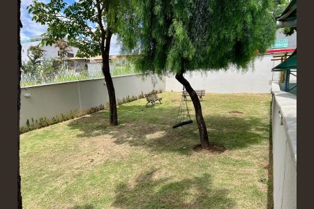 Apartamento para alugar com 53m², 2 quartos e 1 vagaÁrea verde condomínio - Bosque