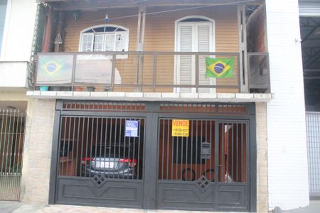 Casa à venda com 180m², 4 quartos e 3 vagasFachada
