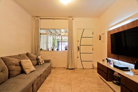 Casa à venda com 90m², 2 quartos e 1 vaga Casa à venda com 90m², 2 quartos e 1 vagaSala