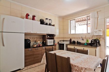 Casa à venda com 90m², 2 quartos e 1 vaga Casa à venda com 90m², 2 quartos e 1 vagaCozinha