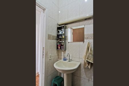 Casa à venda com 90m², 2 quartos e 1 vaga Casa à venda com 90m², 2 quartos e 1 vagaBanheiro