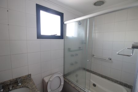 Apartamento à venda com 120m², 2 quartos e 2 vagasBanheiro 2