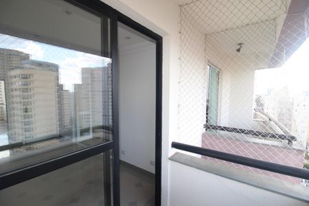 Apartamento à venda com 120m², 2 quartos e 2 vagasSala - Varanda