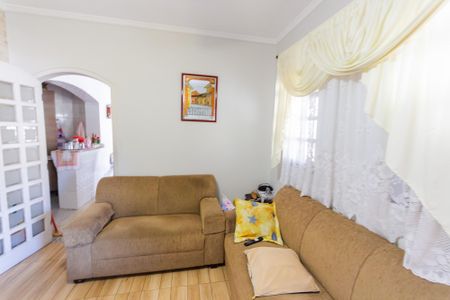 Casa à venda com 100m², 3 quartos e 2 vagas Casa à venda com 100m², 3 quartos e 2 vagasSala