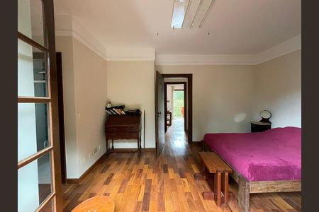 Casa de condomínio para alugar com 750m², 4 quartos e 3 vagas Casa de condomínio para alugar com 750m², 4 quartos e 3 vagasQuarto 2