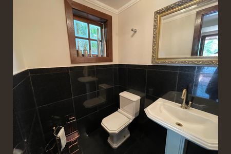 Casa de condomínio para alugar com 750m², 4 quartos e 3 vagas Casa de condomínio para alugar com 750m², 4 quartos e 3 vagasLavabo