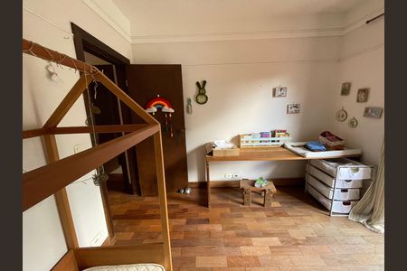 Casa de condomínio para alugar com 750m², 4 quartos e 3 vagas Casa de condomínio para alugar com 750m², 4 quartos e 3 vagasQuarto 3
