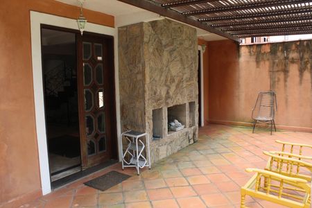 Casa de condomínio para alugar com 750m², 4 quartos e 3 vagasVaranda