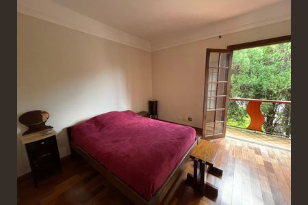 Casa de condomínio para alugar com 750m², 4 quartos e 3 vagas Casa de condomínio para alugar com 750m², 4 quartos e 3 vagasQuarto 2