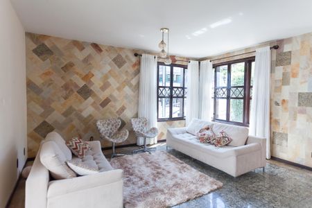 Casa à venda com 397m², 5 quartos e 2 vagassala