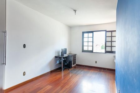 Casa à venda com 397m², 5 quartos e 2 vagasquarto 2