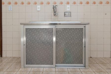 Apartamento para alugar com 60m², 1 quarto e sem vagaCozinha - Armários