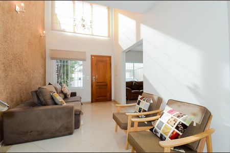 Casa à venda com 175m², 3 quartos e 3 vagasSala