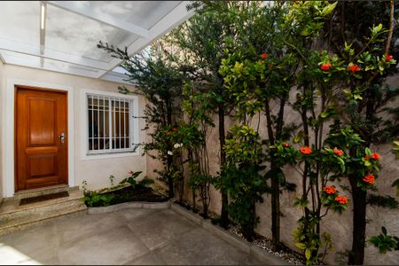 Casa à venda com 175m², 3 quartos e 3 vagasEntrada Social 