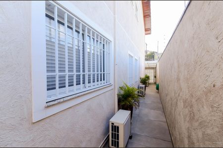 Casa à venda com 175m², 3 quartos e 3 vagasCorredor Lateral 