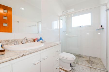 Casa à venda com 175m², 3 quartos e 3 vagasBanheiro Social 