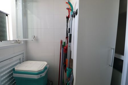 Apartamento para alugar com 106m², 3 quartos e 2 vagas Apartamento para alugar com 106m², 3 quartos e 2 vagasÁrea de Serviço