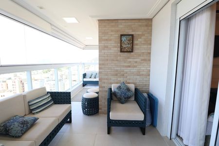 Apartamento para alugar com 106m², 3 quartos e 2 vagas Apartamento para alugar com 106m², 3 quartos e 2 vagasVaranda