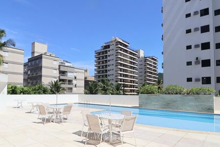 Apartamento para alugar com 106m², 3 quartos e 2 vagas Apartamento para alugar com 106m², 3 quartos e 2 vagasÁrea comum - Piscina