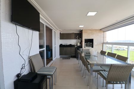 Apartamento para alugar com 106m², 3 quartos e 2 vagas Apartamento para alugar com 106m², 3 quartos e 2 vagasVaranda