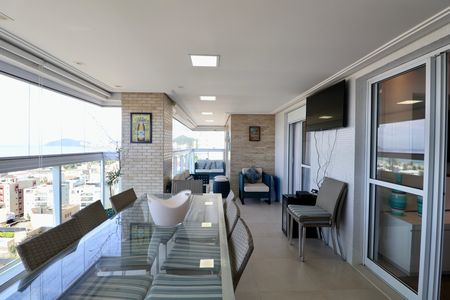 Apartamento para alugar com 106m², 3 quartos e 2 vagas Apartamento para alugar com 106m², 3 quartos e 2 vagasVaranda