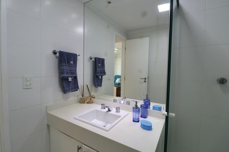 Apartamento para alugar com 106m², 3 quartos e 2 vagas Apartamento para alugar com 106m², 3 quartos e 2 vagasBanheiro Social